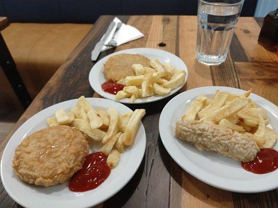 Mannys Carryout & SIT IN